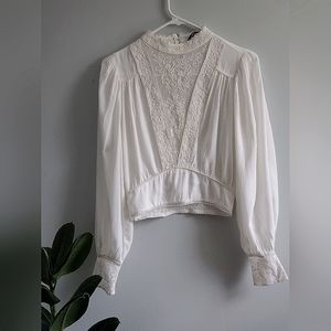 NWOT* Long Sleeved Embroidered Crop